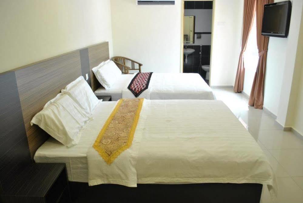 Hotel 18 Carat Malacca Екстер'єр фото